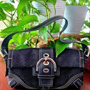 Vintage Y2K Coach Soho Signature Jacquard Buckle Flap Leather Bag